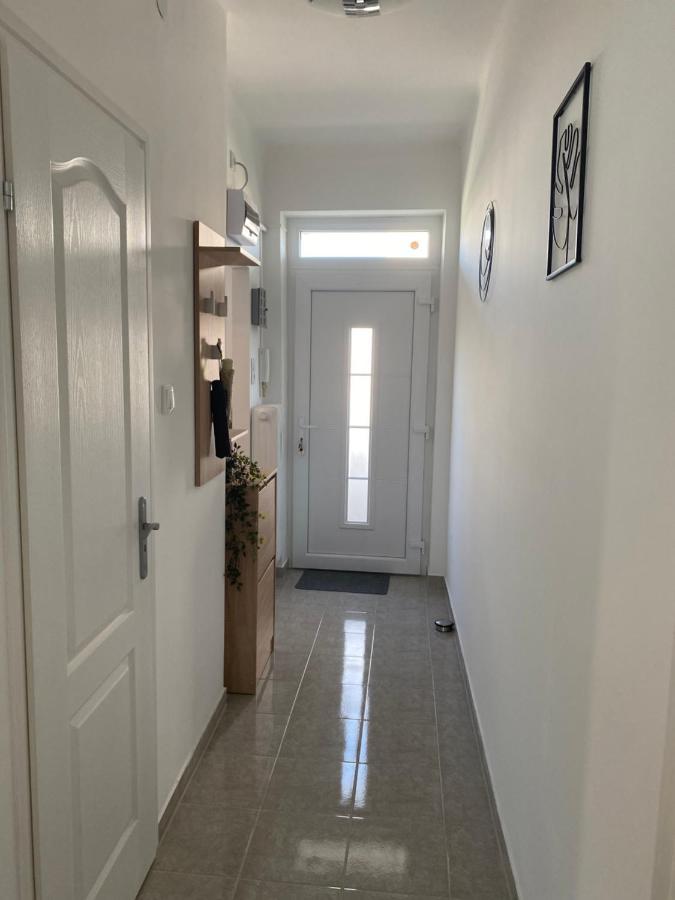 Katica Apartman غيور المظهر الخارجي الصورة